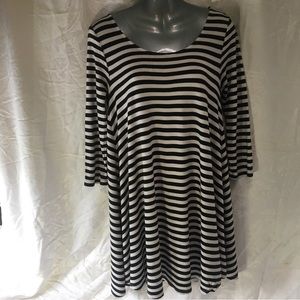 American Eagle Outfitters Size Med Women's Dress Black & White Stripe Cut Out